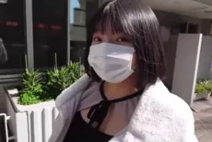 FC2PPV-4529648 超級淫亂的G杯爆乳人妻