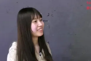 FC2PPV-4818467 純真麻里奈被捉姦遊戲廳外射