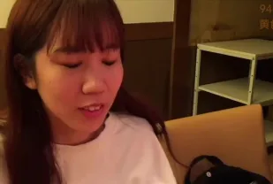 FC2PPV-4777803 初體驗小護士意外遭臉部征服高潮