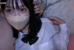 FC2PPV-3942165 純真高中生被撩狂插高潮不止