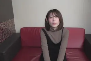 FC2PPV-4531230 和真面目女孩的另一個性愛影片