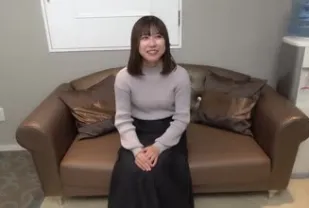 FC2PPV-4534357 色白美臀苗條美人手機店店員
