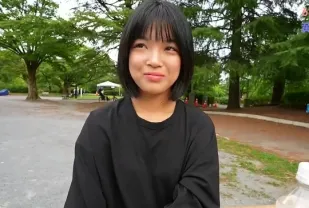 FC2PPV-4961458 純真十八歲少女首拍欲望初綻