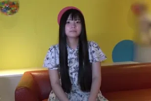FC2PPV-4724502 地方出身的女性溫柔最好