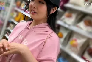 FC2PPV-4008136 陰暗學妹私下竟是飢渴獵艷狂人