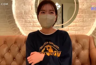 FC2PPV-3746279 短髮女大學生遭電棍折磨狂插失守
