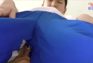 FC2PPV-4804459 素顏雀斑少女運動服被撕狂插哭泣