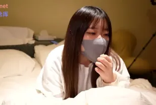 FC2PPV-4399688 少女初嘗中出雙射嘗男臀