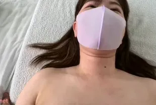 FC2PPV-3527969 純真歲美巨乳初嘗失身