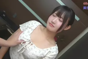 FC2PPV-4922593 天然小奶妹歌手首曝裸拍