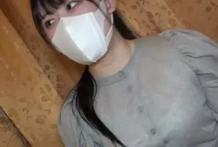 FC2PPV-4463217 街上發現完全素人美女帶到酒店