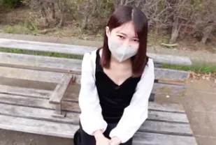 FC2PPV-4225494 尋找一位與她有相同契合度或感覺的男人