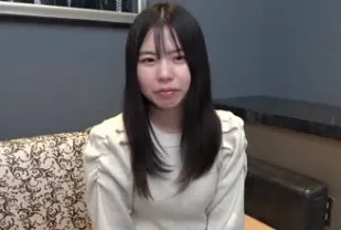 FC2PPV-4235491 黑髮美女蓮華醬