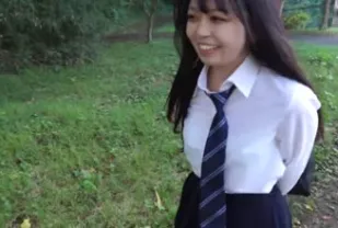 FC2PPV-4065837 危險年齡的清純可愛F杯萌可愛少女