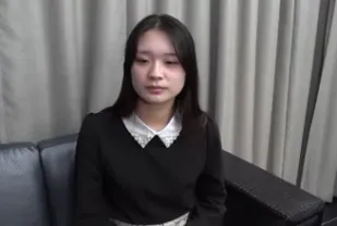 FC2PPV-4143080 高個子美腿苗條有透明感的日式小雪