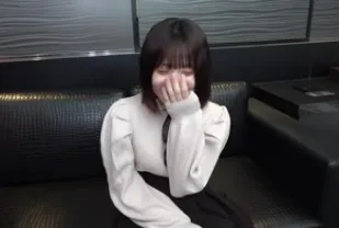 FC2PPV-3961305 被中出的影片