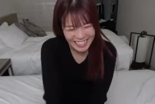 FC2PPV-3998261 美臀和纖腰的漂亮女孩