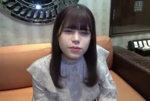 FC2PPV-4059569 她對與男友的性愛並不滿足一次又一次地用其他男人的陰莖射精