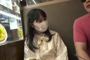 FC2PPV-3749826 假扮大學生申請私人拍攝的離家少女