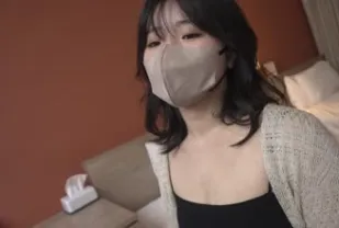 FC2PPV-3889190 出道前想好好打扮一下臉