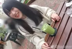 FC2PPV-3613098 擁有可愛G罩杯胸圍的苗條美女