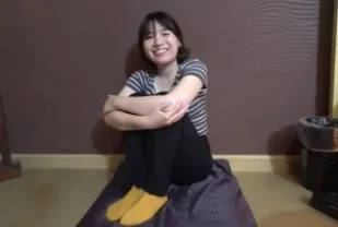 FC2PPV-3288174 一個有著青春容顏的女孩