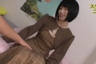 FC2PPV-3452896 擁有堅硬腹肌的女孩