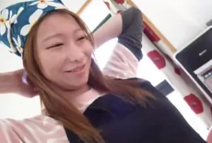 FC2PPV-3199230 某熱門酒吧的招牌女郎享受了3P