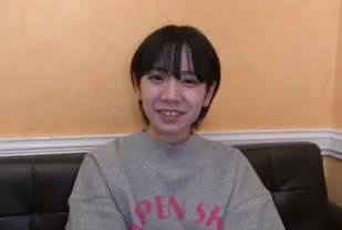 FC2PPV-3185232 性感超群的黑髮美女