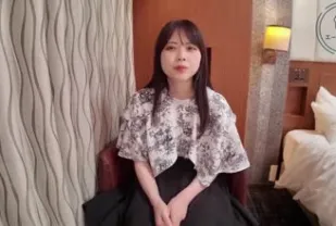 FC2PPV-4757459 脫衣後的美乳
