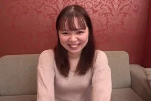 FC2PPV-3147633 夢想著時尚約會的美女