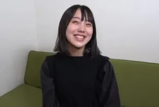 FC2PPV-3123185 面帶微笑的快餐女服務員