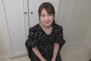 FC2ppv-3172645 她散發著令人無法抗拒的溫柔氣息