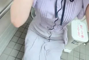 FC2PPV-4583231 從穿校服的那一天起她已經成長為一個出色的女人