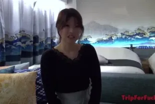 FC2PPV-3179707 一位背負著彈珠店債務的漂亮人妻