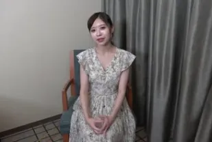 FC2PPV-3192962 白皙肌膚的醫學系女學生