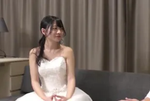 FC2PPV-3237415 聖潔婚紗服侍人裸體盛宴美又香