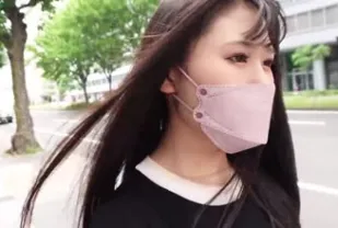 FC2PPV-3074367 文靜的女人不停地說著感覺很好