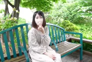 FC2PPV-2981260 擁有動漫聲音的小動漫英語老師