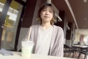 FC2PPV-2904400 只需插入陰莖即可瞬間達到高潮的高挑美人妻