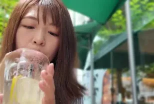 FC2PPV-4765800 巨乳美女人妻