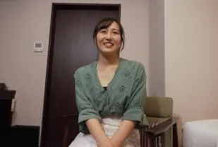 FC2PPV-4795464 身高171cm胸部豐滿的鄉村女孩