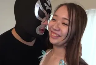 FC2PPV-1925457 擁有完美身材和傲人雙峰的20歲女大學生明日香