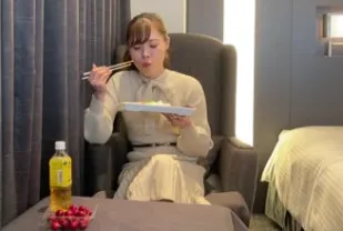 FC2PPV-1935583 F罩杯美女