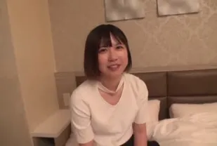 FC2PPV-4579394 對丈夫厭倦的人妻肉慾