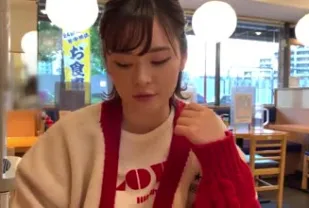 FC2PPV-1881412 旅行按摩女郎