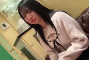 FC2PPV-4804475 長相酷似某位著名偶像的超級美女