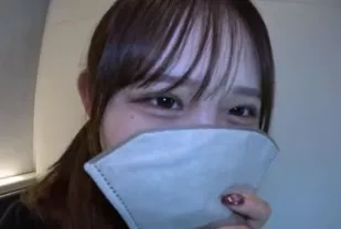FC2PPV-4810548 漂亮的女孩將被內射的精液全部從兩腿間噴湧而出