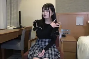 FC2PPV-4812345 可愛又清純的女孩