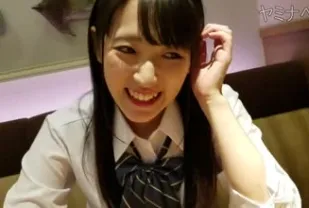 FC2PPV-1640514 東京私立學校三年級學生會長腿